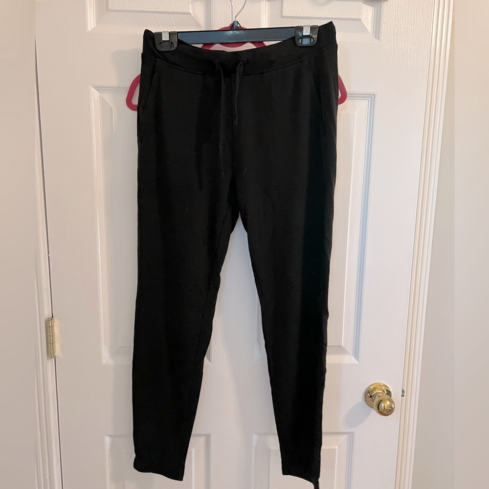 Loft Lou & Grey black comfy joggers sweatpants